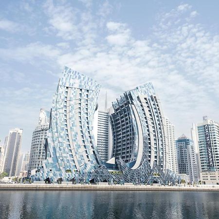 Lusso Hometels J One Business Bay Дубай Экстерьер фото